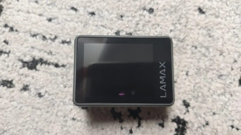 Lamax X5.2 – kamerka sportowa z masą akcesoriów 28 przód kamerki