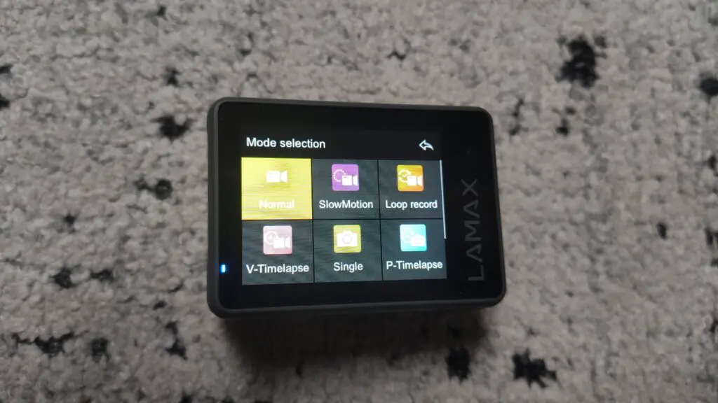 Lamax X5.2 – kamerka sportowa z masą akcesoriów 38 funkcje