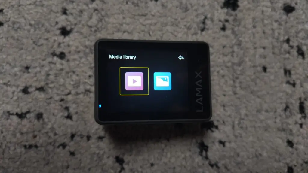 Lamax X5.2 – kamerka sportowa z masą akcesoriów 42 funkcje