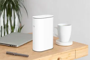 ZTE Z1320 – stabilne i niezawodne Wi-Fi 23 Z1320 desk