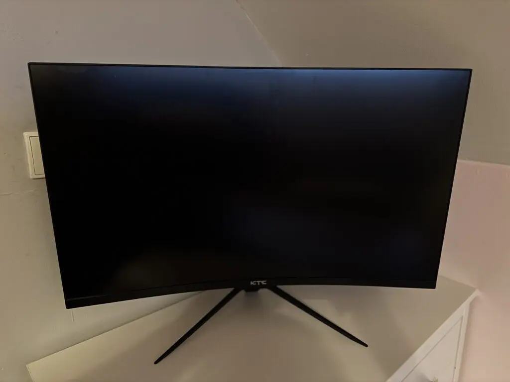 Recenzja KTC H32S17F – Monitor Gamingowy 32 cale, 240 Hz, Full HD – Idealny do Gier i Pracy 24 IMG 0305