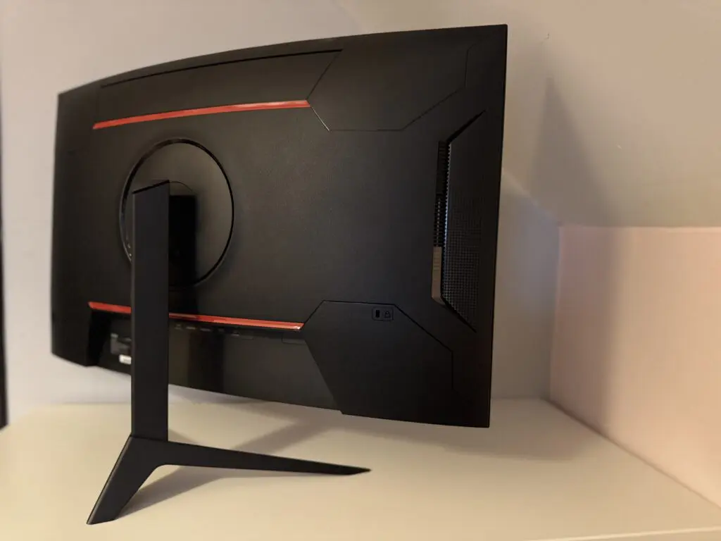 Recenzja KTC H32S17F – Monitor Gamingowy 32 cale, 240 Hz, Full HD – Idealny do Gier i Pracy 34 IMG 0320