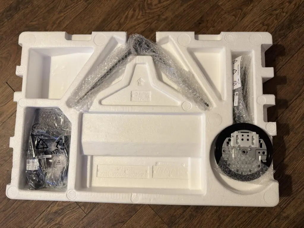 Recenzja KTC H32S17F – Monitor Gamingowy 32 cale, 240 Hz, Full HD – Idealny do Gier i Pracy 18 IMG 0334