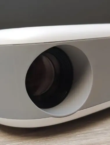 Strong N1 – fenomenalny mały projektor 129 Strong N1