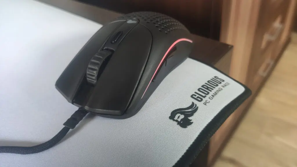 Glorious Model O 2 Mini – mała myszka z potężnym problemem 64 IMG 20250302 114517