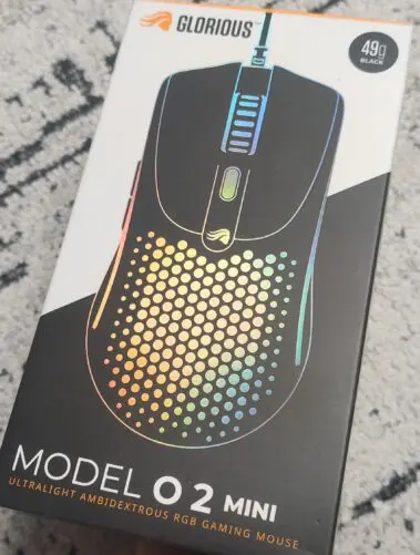 Glorious Model O 2 Mini pudełko