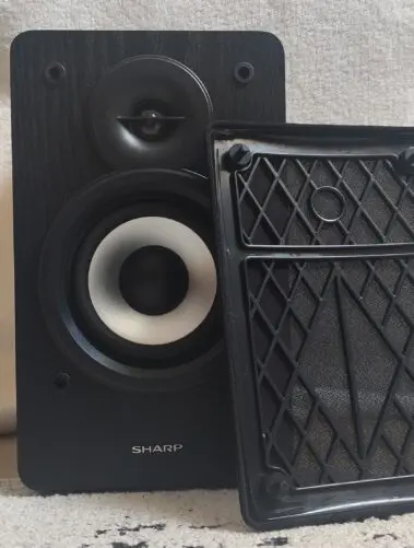 SHARP CP-SS30 (BK) – czysty i wyraźny dźwięk 41 SHARP CP-SS30 (BK)