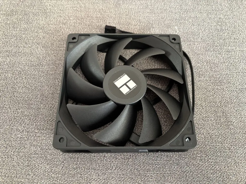 Recenzja chłodzenia Thermalright Peerless Assassin 120 SE 64 IMG 9764