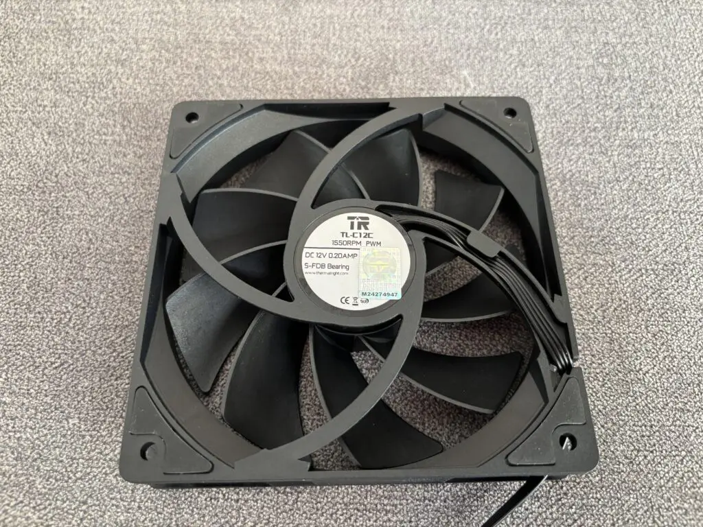 Recenzja chłodzenia Thermalright Peerless Assassin 120 SE 68 IMG 9769