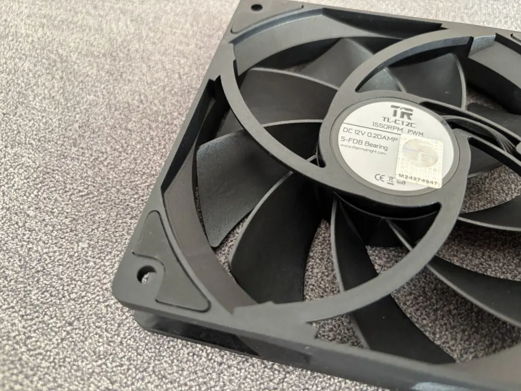 Recenzja chłodzenia Thermalright Peerless Assassin 120 SE 70 IMG 9770