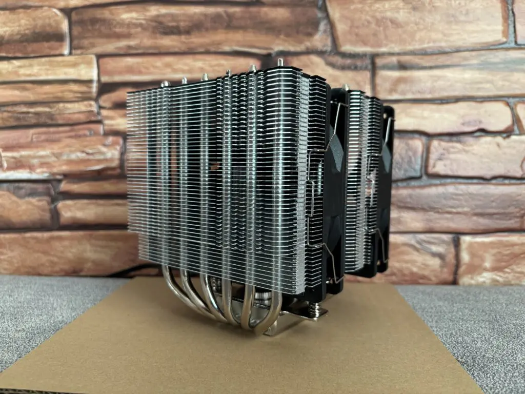 Recenzja chłodzenia Thermalright Peerless Assassin 120 SE 76 IMG 9792