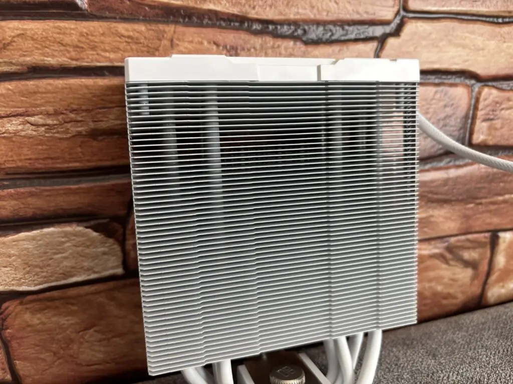 Thermalright Assassin Spirit 120 Vision ARGB White – elegancja i wydajność w jednym 52 IMG 9888