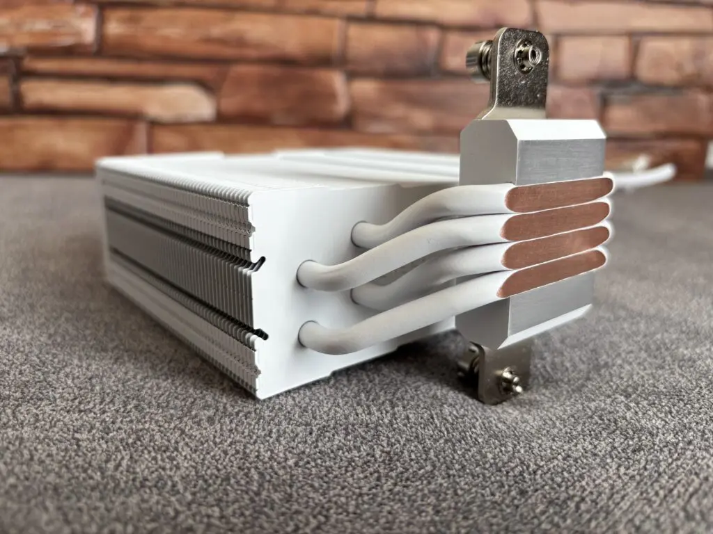 Thermalright Assassin Spirit 120 Vision ARGB White – elegancja i wydajność w jednym 46 IMG 9898