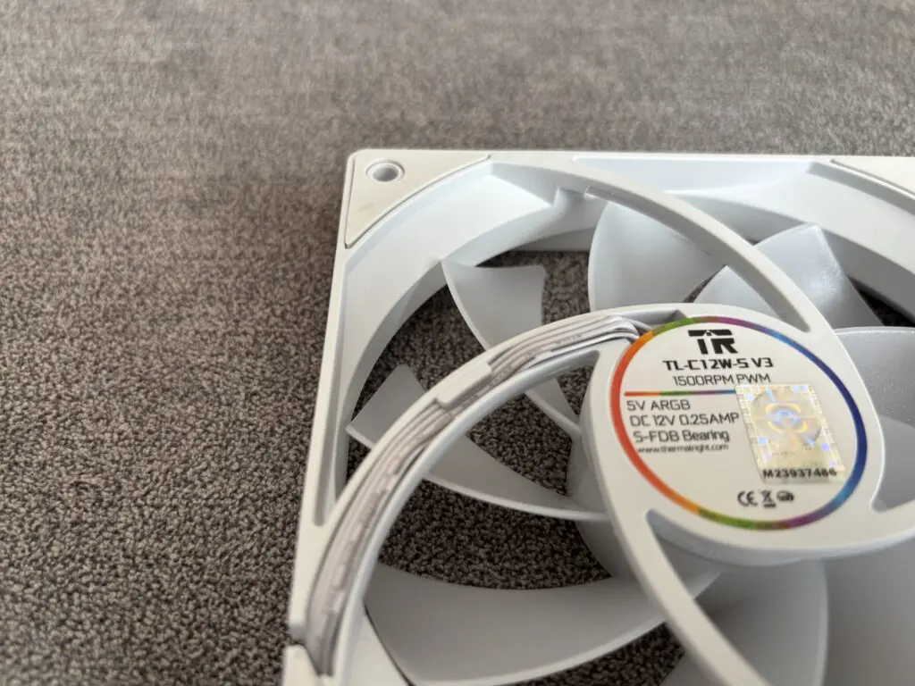 Thermalright Assassin Spirit 120 Vision ARGB White – elegancja i wydajność w jednym 76 IMG 9909