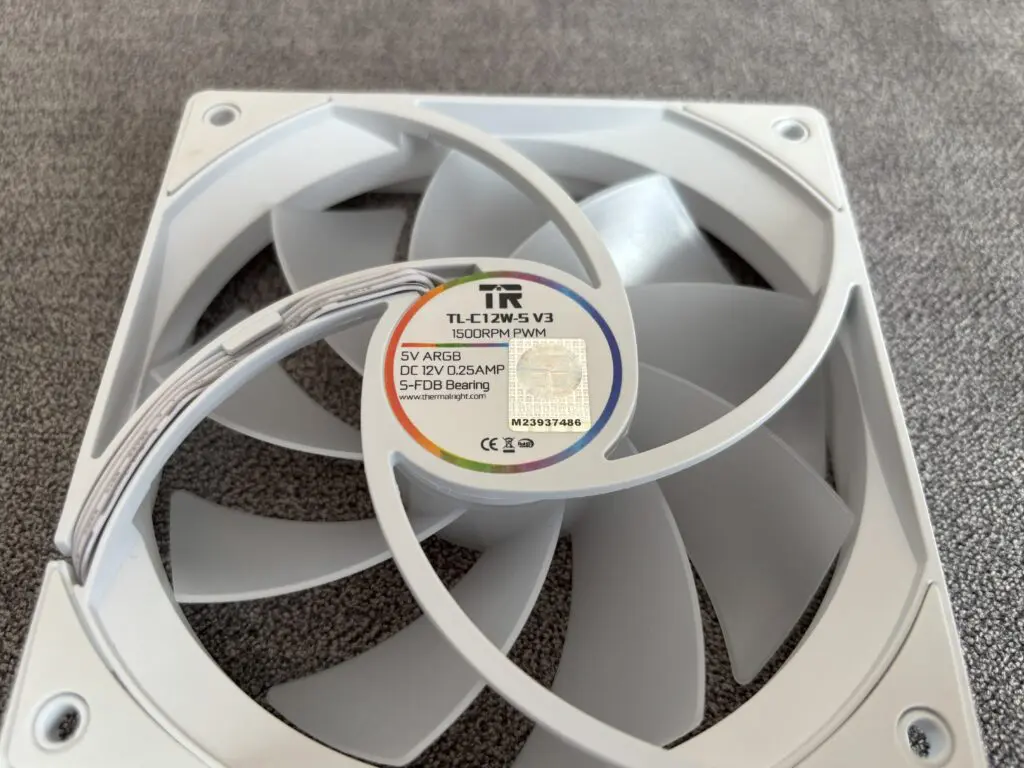 Thermalright Assassin Spirit 120 Vision ARGB White – elegancja i wydajność w jednym 80 IMG 9911