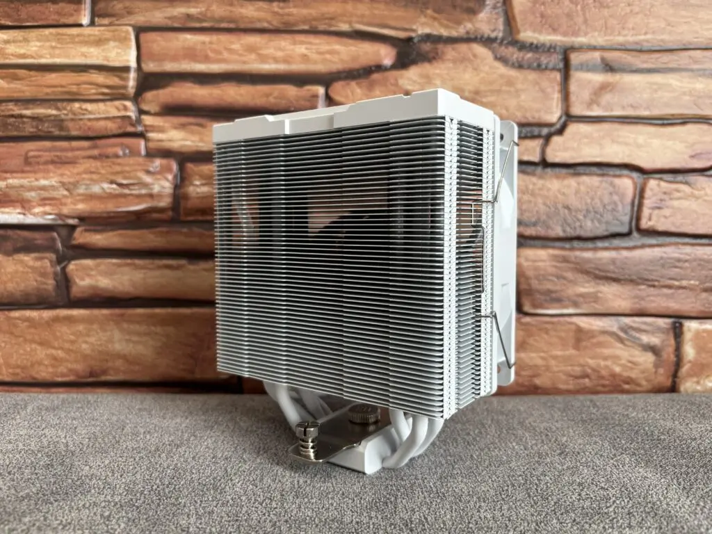 Thermalright Assassin Spirit 120 Vision ARGB White – elegancja i wydajność w jednym 58 IMG 9921