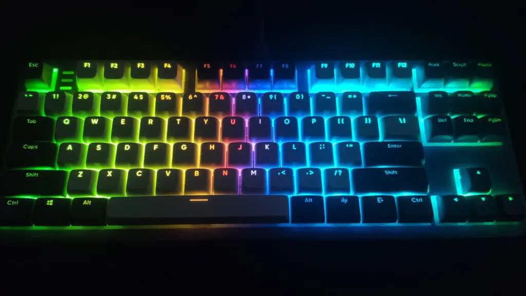 Dark Project ALU87A Violet – przyjemna klawiatura z kilkoma minusami 52 Dark Project ALU87A Violet po zmroku