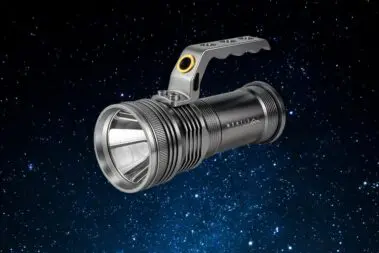 Do domu, warsztatu, na biwak. Lider-Hurt wprowadził kolejną latarkę do swojej oferty 19 nowa latarka montis mt154