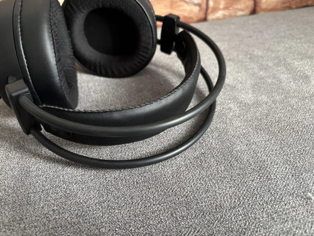 Recenzja Genesis Neon 613 G2 40 IMG 1770