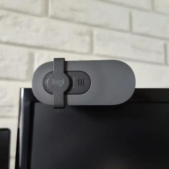 Logitech Brio 100 kamerka internetowa