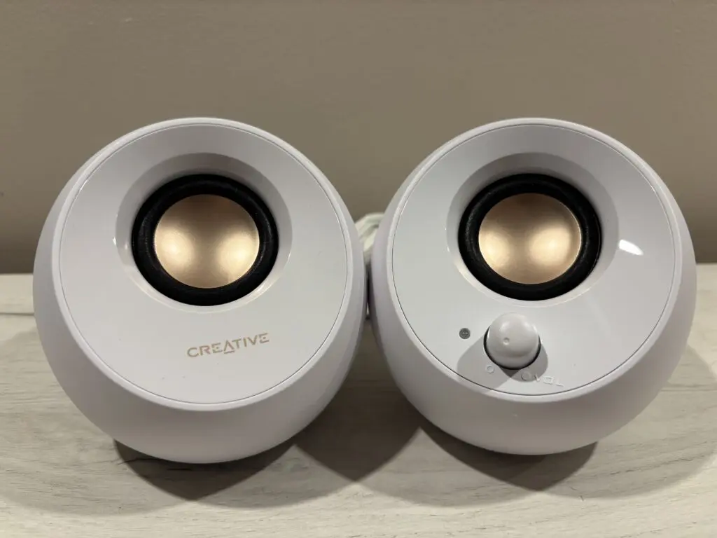 Creative Pebble 2.0 czyli najmniejsze kamyczki 22 IMG 1914