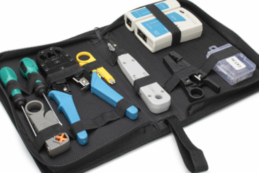 Zestaw narzędzi sieciowych 10w1 Montis w etui