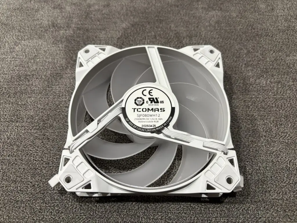 Tcomas LE200 240 i 360, nowy gracz zamiesza na rynku? 106 IMG 2870