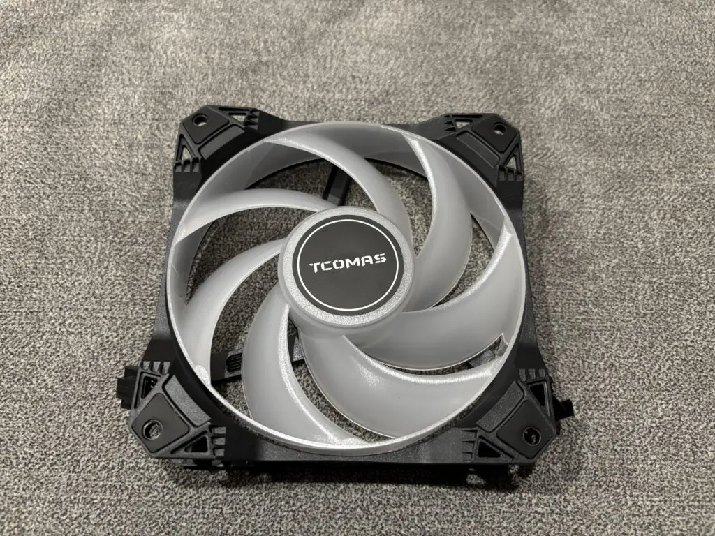 Tcomas LE200 240 i 360, nowy gracz zamiesza na rynku? 96 IMG 2893