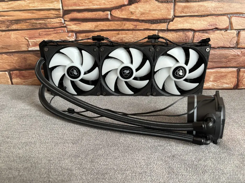Recenzja COUGAR Poseidon Elite ARGB 360 66 IMG 3017