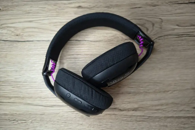 Test FURY Fukiya F6 Tanie, lekkie i bezprzewodowe słuchawki dla graczy? 18 Słuchawki FURY Fukiya F6