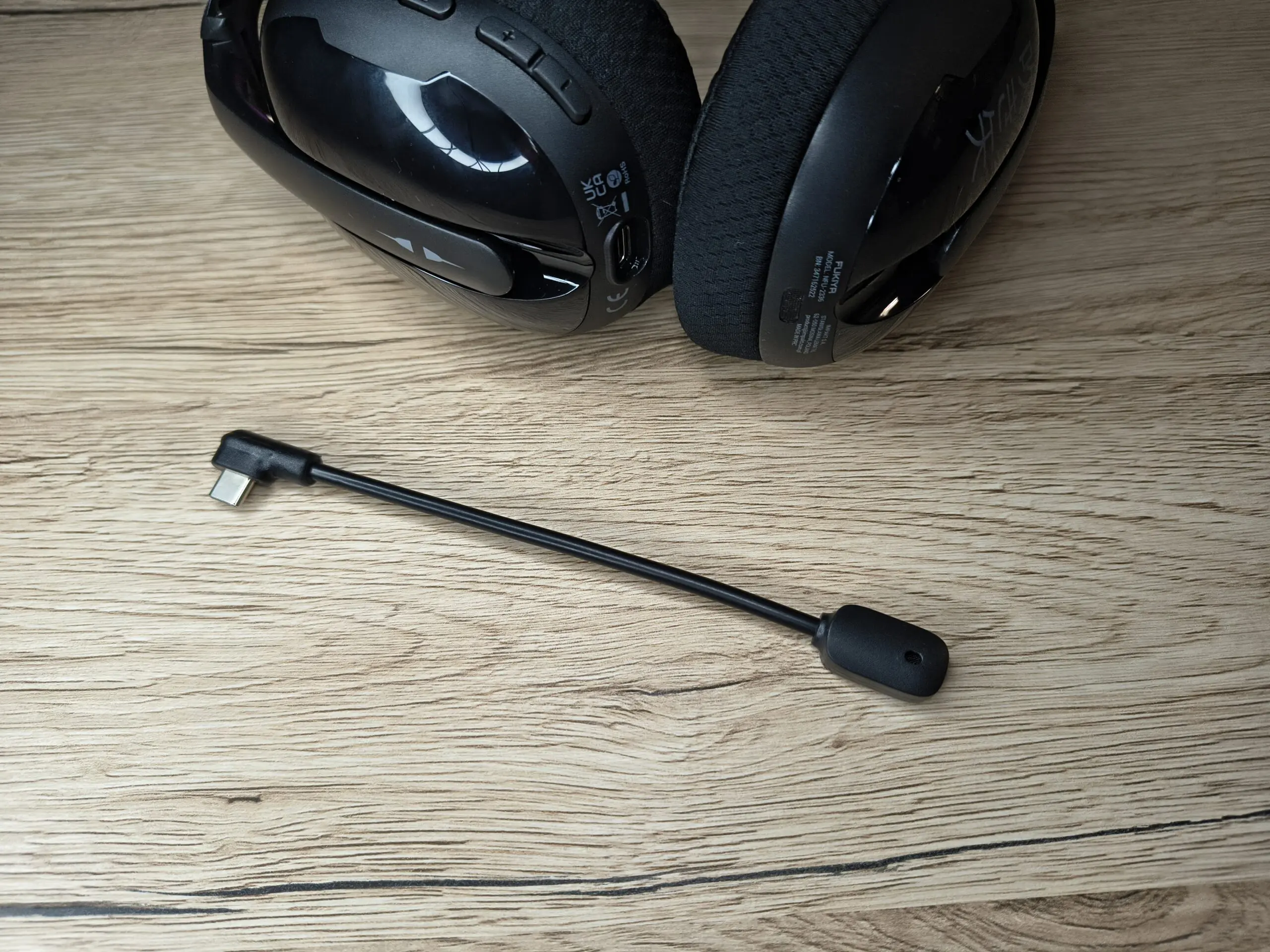 Test FURY Fukiya F6 Tanie, lekkie i bezprzewodowe słuchawki dla graczy? 38 Słuchawki FURY Fukiya F6