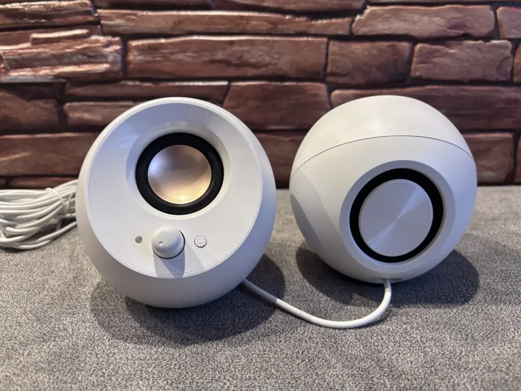 Creative Pebble SE i Creative Pebble V3 54 IMG 3319