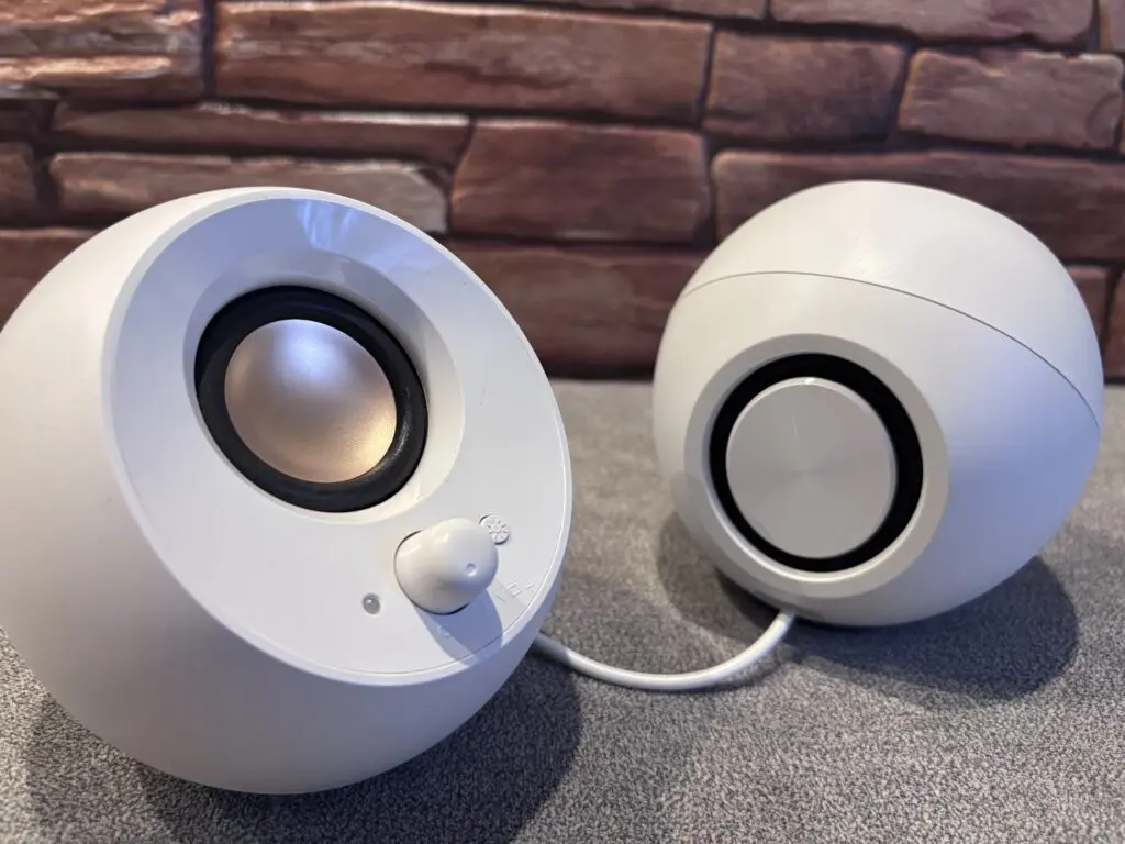 Creative Pebble SE i Creative Pebble V3 58 IMG 3322