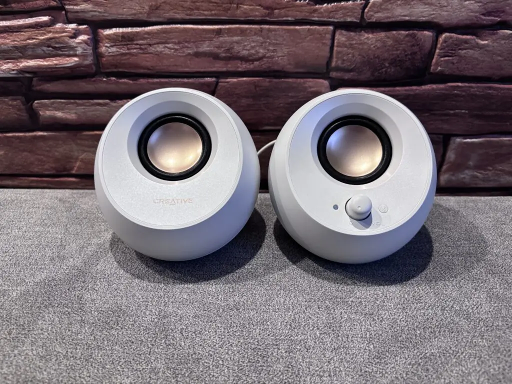 Creative Pebble SE i Creative Pebble V3 46 IMG 3345