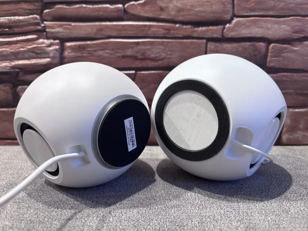 Creative Pebble SE i Creative Pebble V3 70 IMG 3363