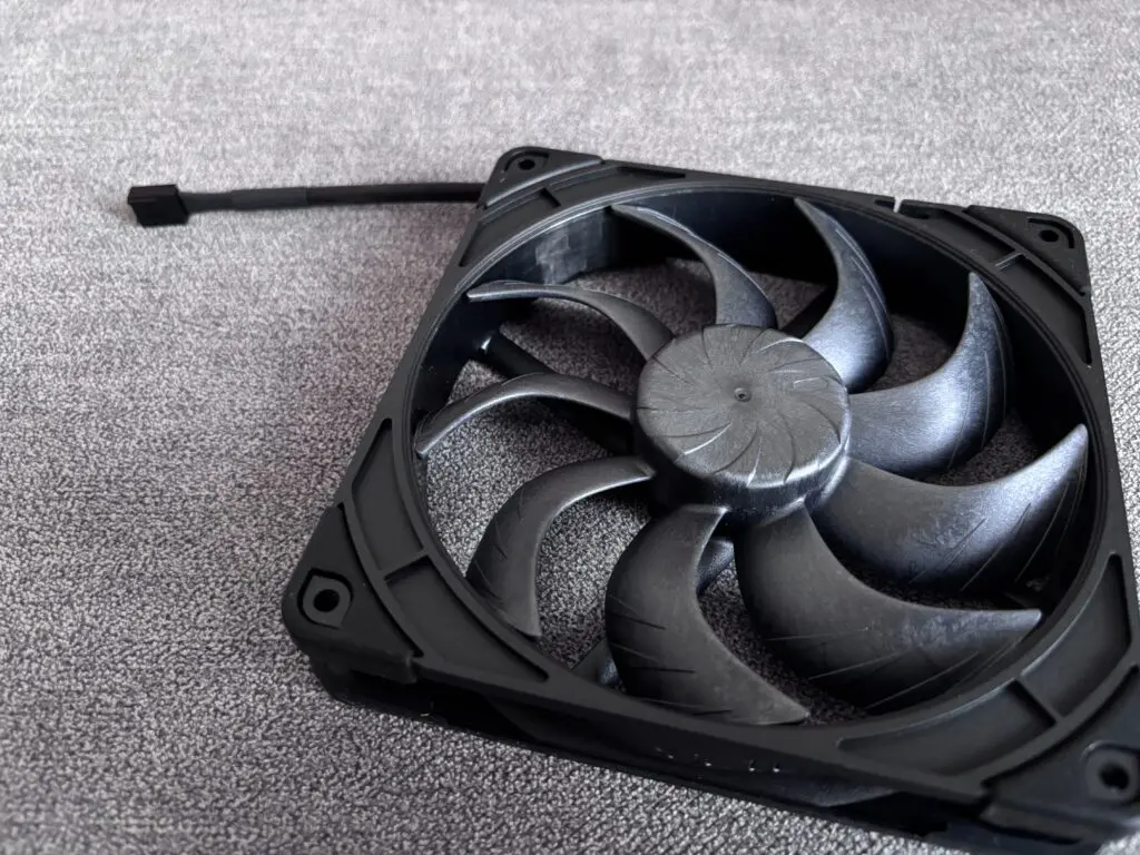 Recenzja Noctua NF-A14x25 G2 oraz NF-A14x25r G2 chromax.black 54 IMG 3539