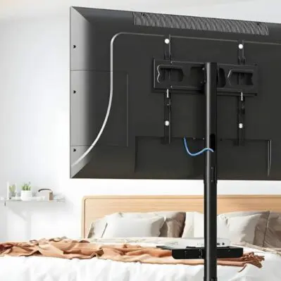 Telewizor w sypialni na uchwycie wolnostojacym Montis Atlas