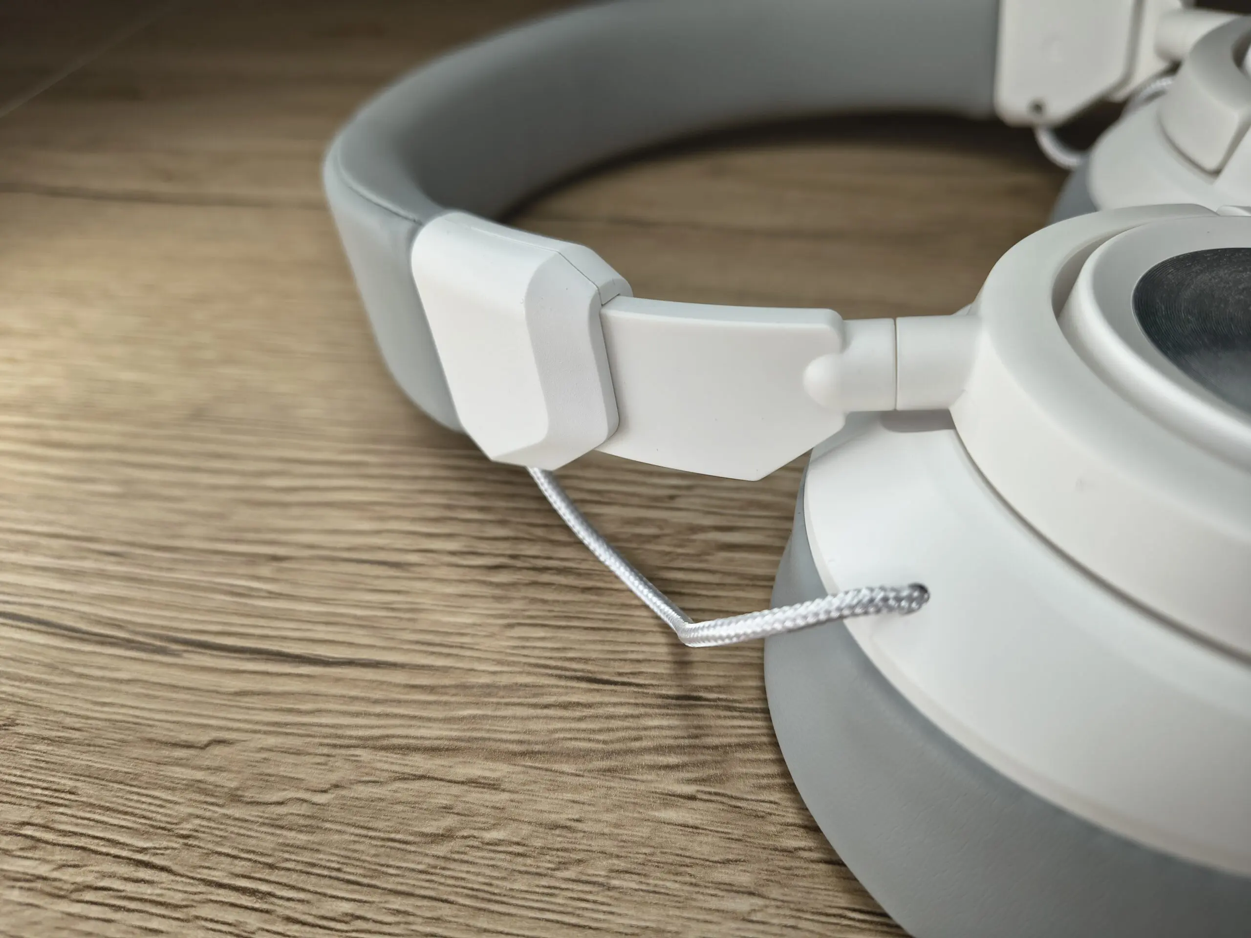 Słuchawki REDRAGON Spectra Pro H889WG – na bogato w niskiej cenie? 38 Słuchawki REDRAGON Spectra Pro H889WG