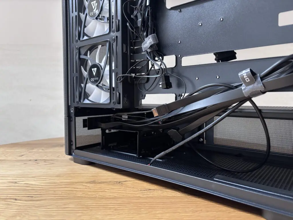 Recenzja Modecom Volcano AQ400 ARGB Midi 74 IMG 5174