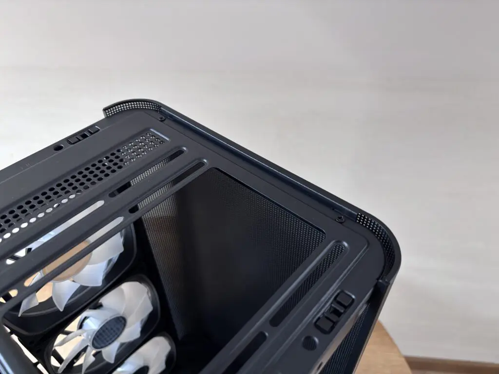 Recenzja Modecom Volcano AQ400 ARGB Midi 32 IMG 5175