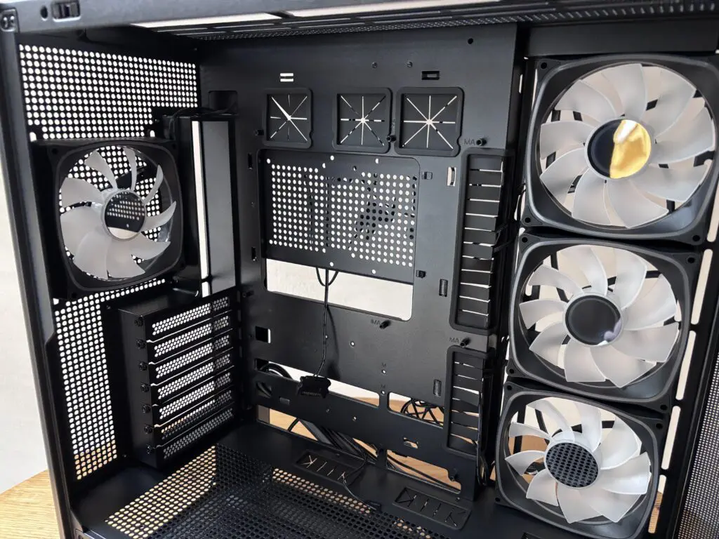 Recenzja Modecom Volcano AQ400 ARGB Midi 78 IMG 5178