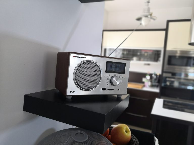 Cyfrowe radio DAB+ w stylu retro | FERGUSON DIGITAL DAB+150