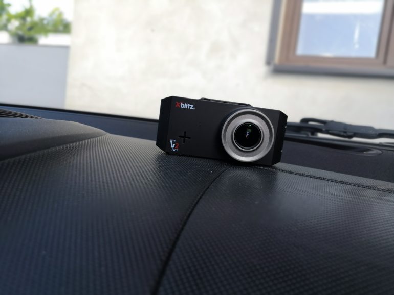 Porządny wideorejestrator Full HD  z GPS i WiFi