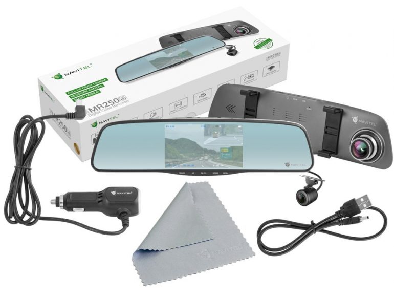 Navitel MR250 NV. Lusterko samochodowe z wideorejestratorem