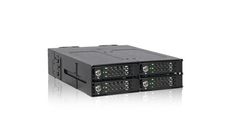Nowość od Icy Dock – czterodyskowa obudowa dla SSD M.2 NVMe MB720M2K-B