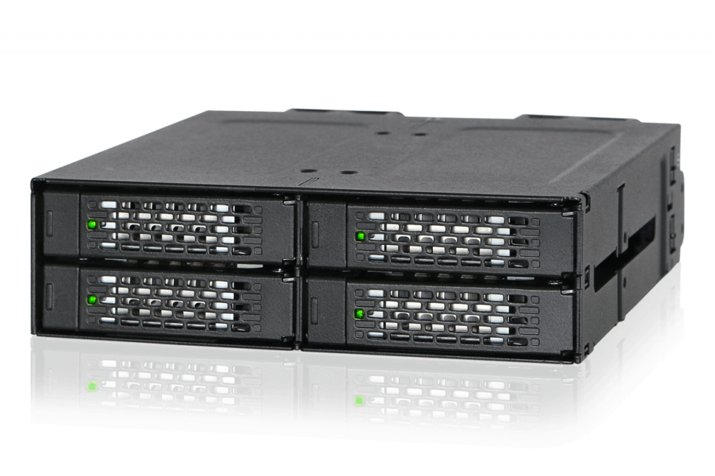 Icy Dock ToughArmor MB699VP-B V2 – obudowa na 4 dyski SSD U.2 NVMe