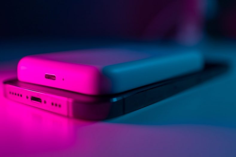 Jak szybko zużywa się powerbank? Jak o niego dbać?