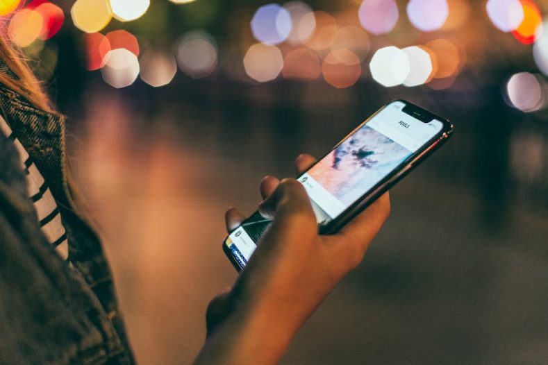 Jaką rolę odgrywają aplikacje mobilne we współczesnych firmach i czy czeka je rychły koniec?