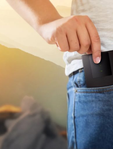 W sam raz do kieszeni lub plecaka. Przenośny router Wi-Fi 4G LTE 54 tenda mf3 router w kieszeni