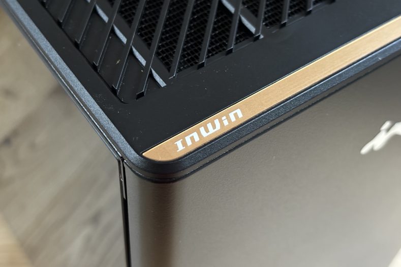Nietuzinkowa obudowa In Win A5 49 IMG 7173 scaled